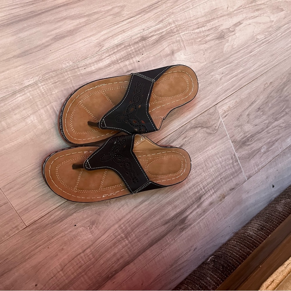 Flip flops - Picture 3 of 4